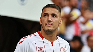 Rey Manaj için olay yaratan karar! Kadro dışı kaldı...