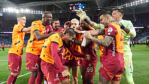 Şampiyonluğa bir adım kala muhteşem kutlama! O anlar
