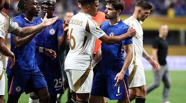 Chelsea, Los Angeles'ı iki golle geçti