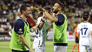 Fenerbahçe'ye veda ediyor! Ayrılık için izin istedi...