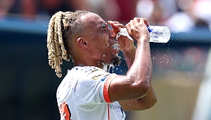 Galatasaray'a Boey'de rakip var!