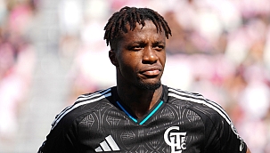 Zaha ile Galatasaray'ın bağları resmen koptu!