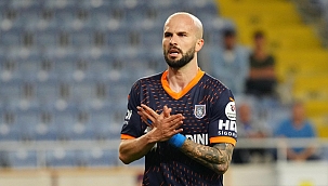 Başakşehir'den ayrıldı, yeni adresi Malezya!