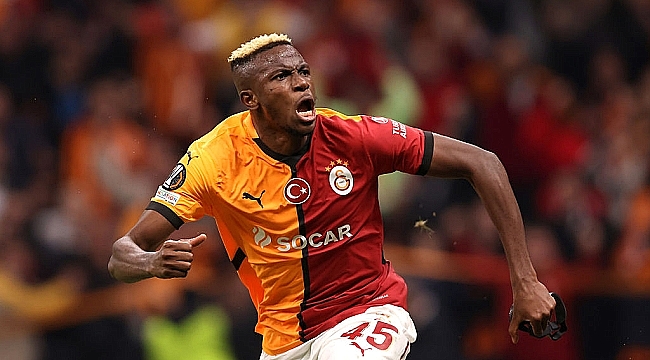 Osimhen Napoli'ye rest çekti