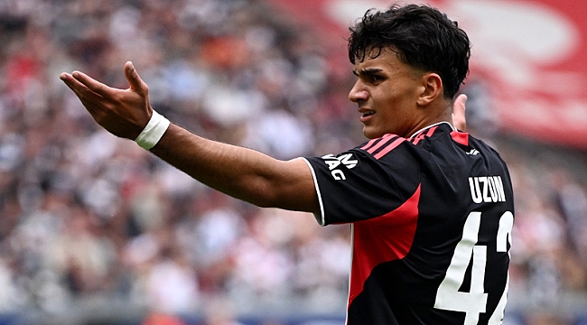 Almanya'da Can Uzun şov!