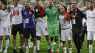 Antalyaspor'dan kritik zafer