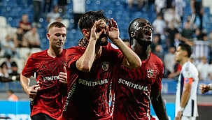 Burak Yılmaz, Gaziantep ile 2'de 2 yaptı! 3 maçlık seri...