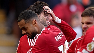 Dev maçta 3 puan Liverpool'un!
