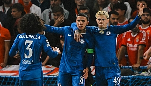 Chelsea, Mourinho'yu üzdü