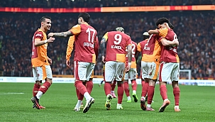 Galatasaray'da 3 imza!