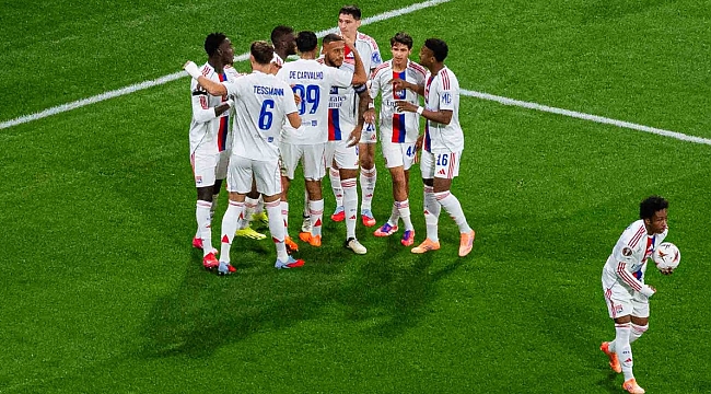 Lyon'dan 3'te 3 geldi