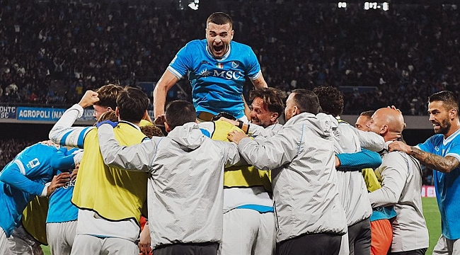 Liderlik yarışında kritik 3 puan Napoli'nin oldu