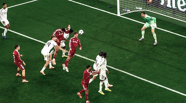 Dev maçta kazanan Liverpool