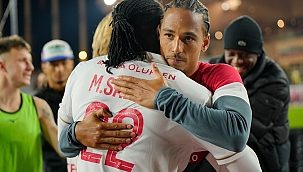 Galatasaray'ın rakibi Paris SG'yi devirmeyi başardı