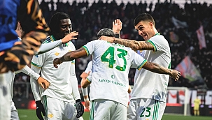 Roma rakip tanımıyor! Deplasmanda 3 gol