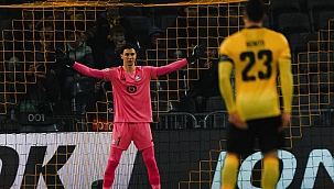 Berke Özer penaltı kurtardı ama puan için yetmedi!