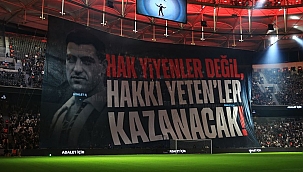 Beşiktaş tribünlerinden dev pankartlı mesaj; 'Hak yiyen'