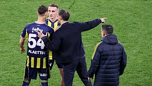 Dev derbi nefesleri kesti! Kadıköy'de gecenin kareleri