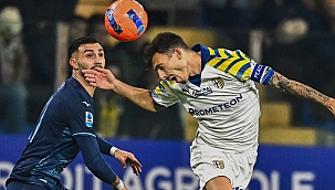 Lazio 9 kişiyle kazandı!