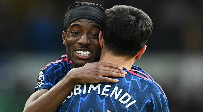 Arsenal güle oynaya kazandı!