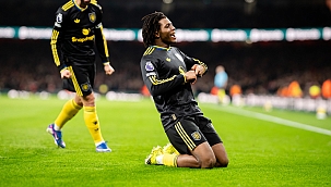 Dev maçta 3 puan United'ın!