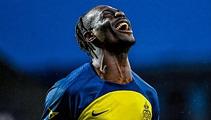 Yeni golcü için Atiba devrede!