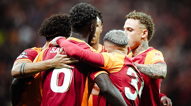 Galatasaray'da 2 oyuncu, haftanın 11'ine seçildi!