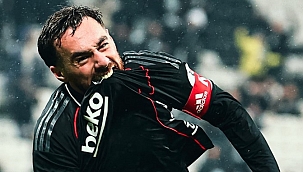 Kaptan Orkun Kökçü'den nefes kesen performans!