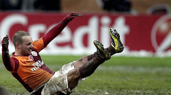 W. Sneijder: "Galatasaray kartvizit gösterdi..."