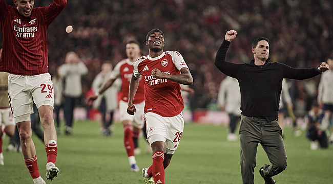 22 yıl sonra şampiyon Arsenal