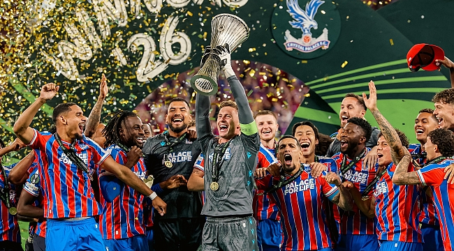 Crystal Palace, Konferans Ligi şampiyonu!