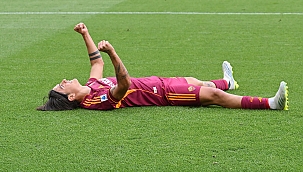 Serie A'da başkent derbisinde kazanan Roma!