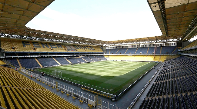 Fenerbahçe - Sturm Graz Hangi Kanalda? Maç Saati ve Yayın Bilgisi