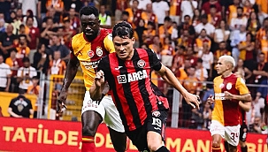 Galatasaray, evinde kayıpla başladı