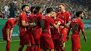 Amedspor, evinde Başakşehir'e gol oldu yağdı!