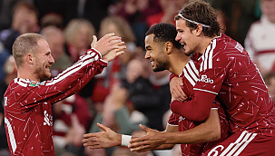 Liverpool 3 golle turladı