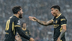 Man. City ikinci yarıda işi bitirdi! 3 puanlı başlangıç