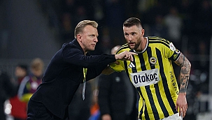 Dirk Kuyt, değişikliklerin nedenini açıkladı