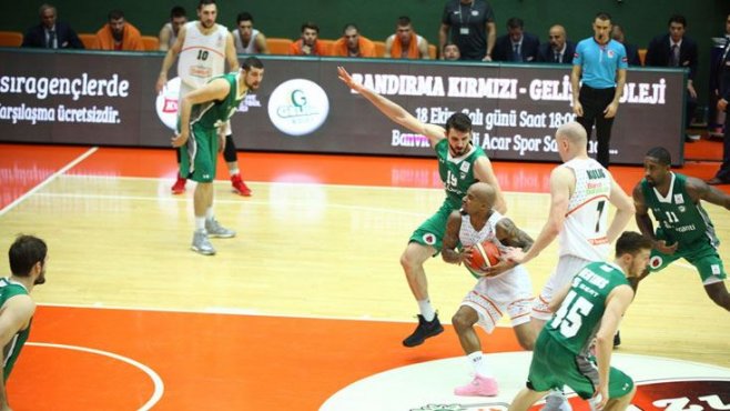 Daçka'ya Banvit darbesi