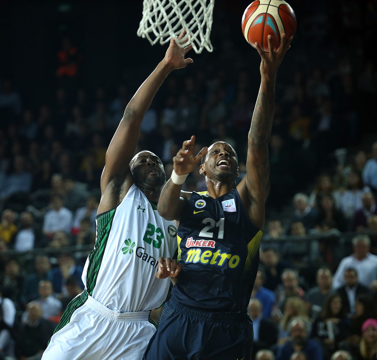 Süper mücadele Fenerbahçe'nin: 78-79