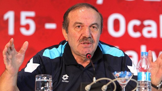 Fenerbahçe Yusuf Namoğlu'nu istifaya çağırdı