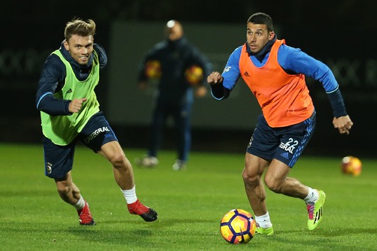 Lens ve Karavaev süper, ama Robin bildiğiniz gibi