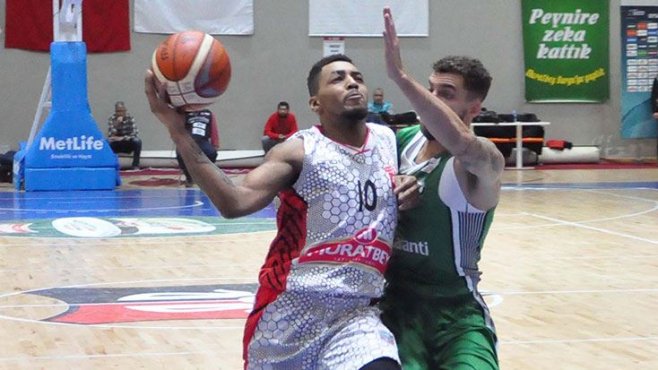 Darüşafaka Doğuş farklı kazandı