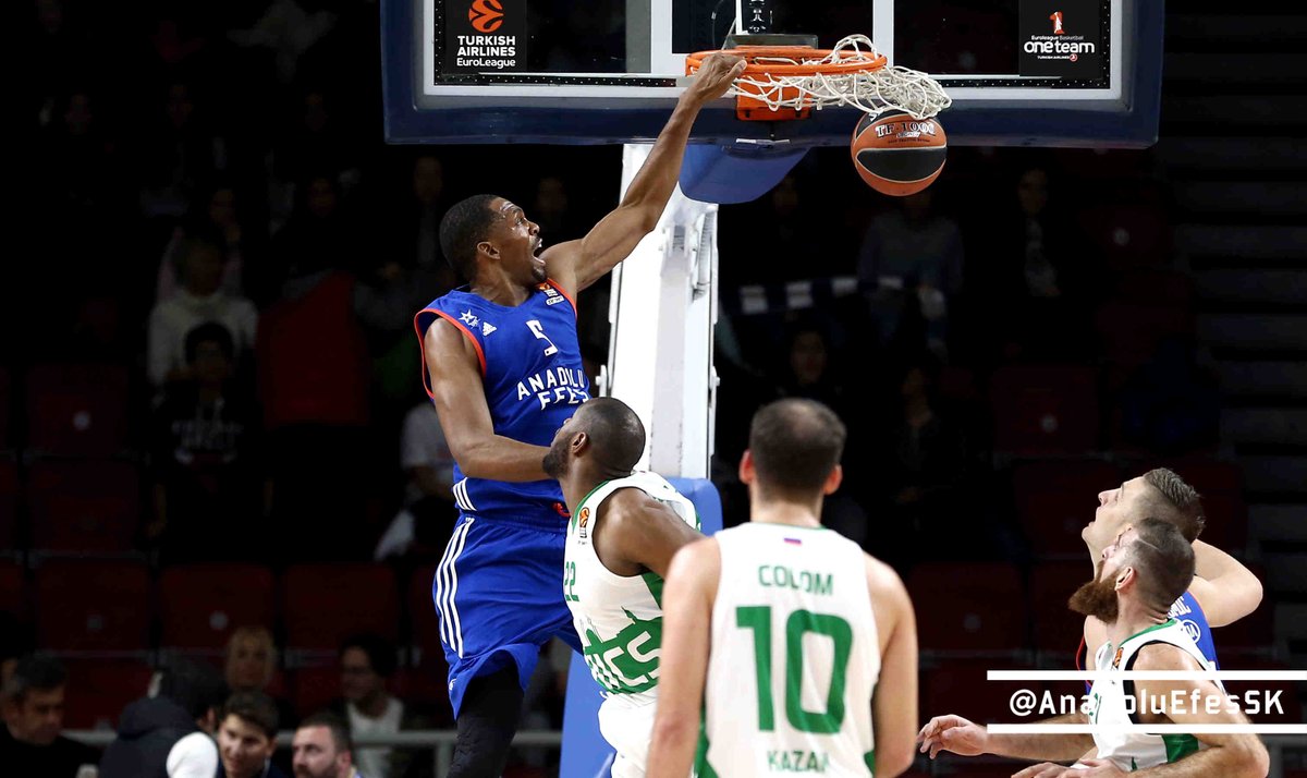 Anadolu Efes'ten önemli adım: 104-99