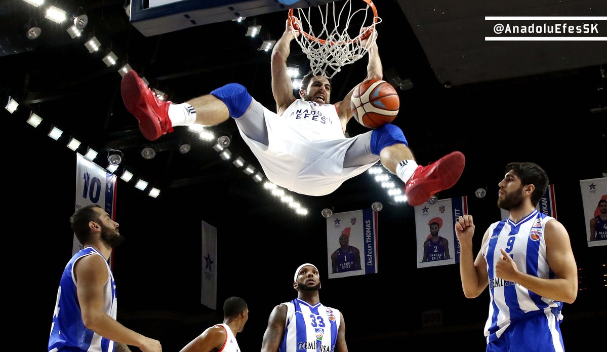Anadolu Efes idman yaptı: 98-74