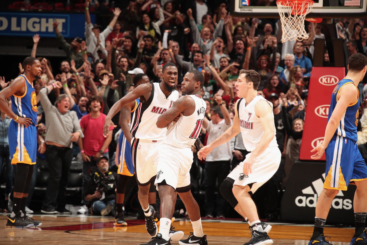 Golden State Warriors'a son saniye darbesi