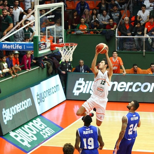 Banvit uzatmada güldü: 79-76
