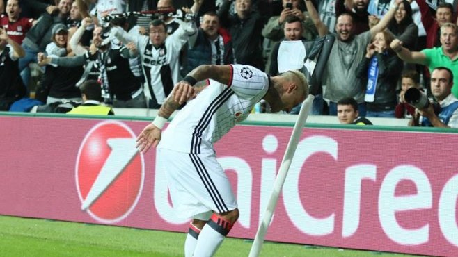 Gol attım ama mutlu değilim!