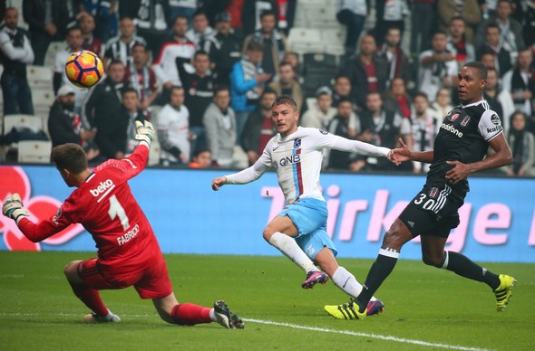 Beşiktaş Yusuf Erdoğan'ı istedi