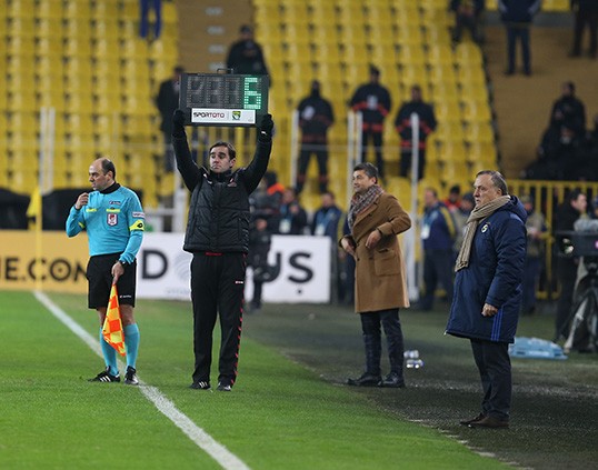 Dick Advocaat'tan yeni sistem
